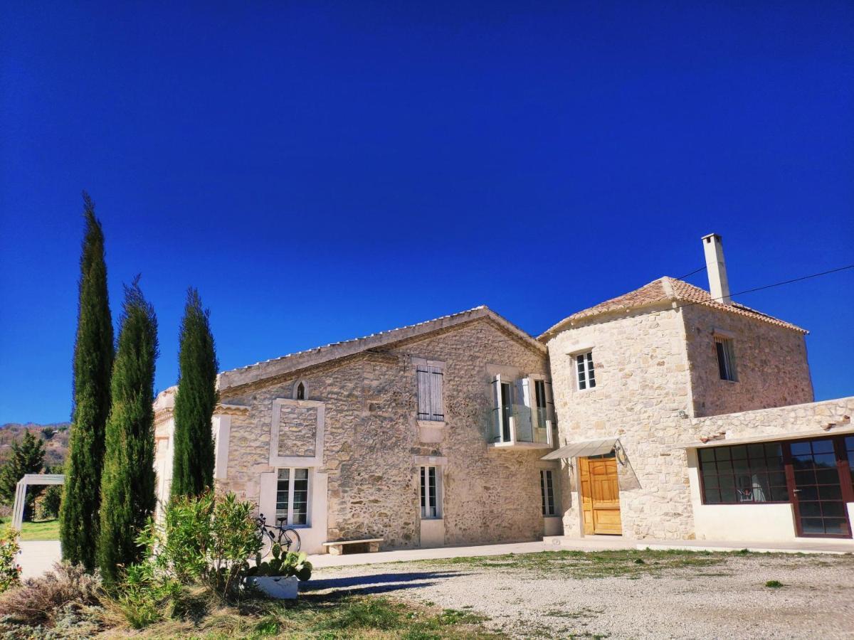 Superbe Chambre Avec Terrasse, Parking Prive, Jardin, Calme, Climatisation, 10 Mn Pont Du Gard #7 Apartment Rochefort-du-Gard Exterior photo