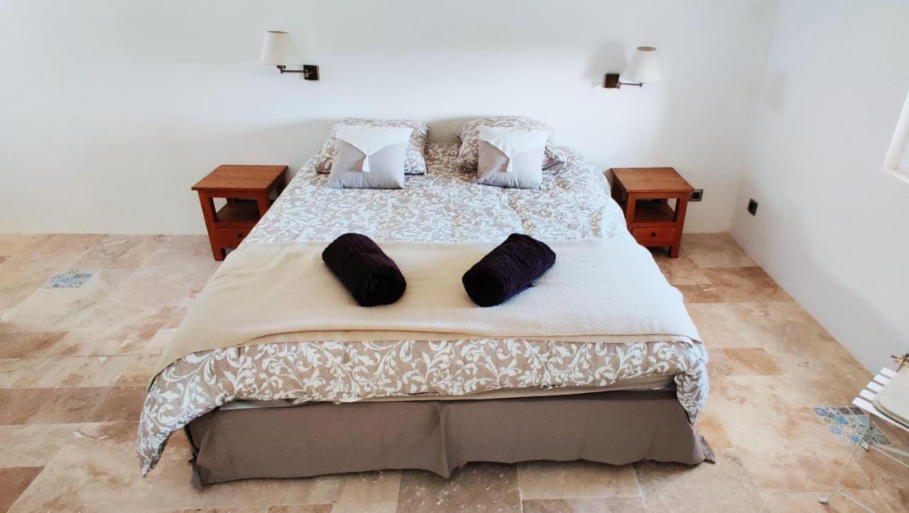 Superbe Chambre Avec Terrasse, Parking Prive, Jardin, Calme, Climatisation, 10 Mn Pont Du Gard #7 Apartment Rochefort-du-Gard Exterior photo